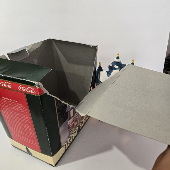 Coca-Cola Christmas Village Town Square Movie Theater Collection Lights Up - Picture 10 of 13